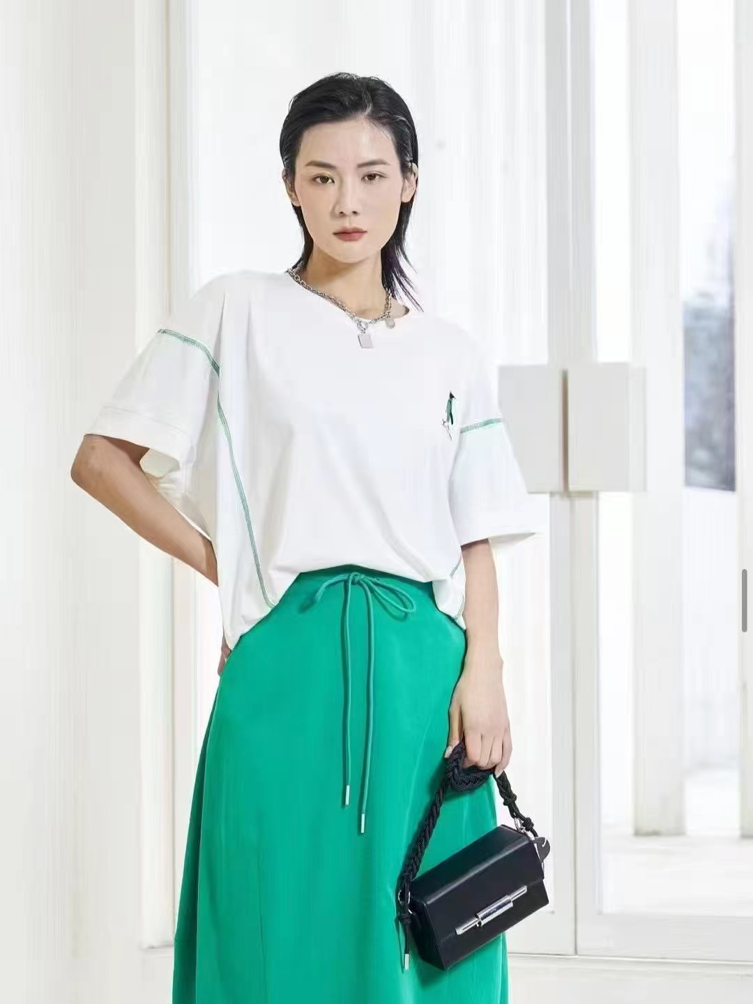 楽迪服饰【十---九九】时尚女装