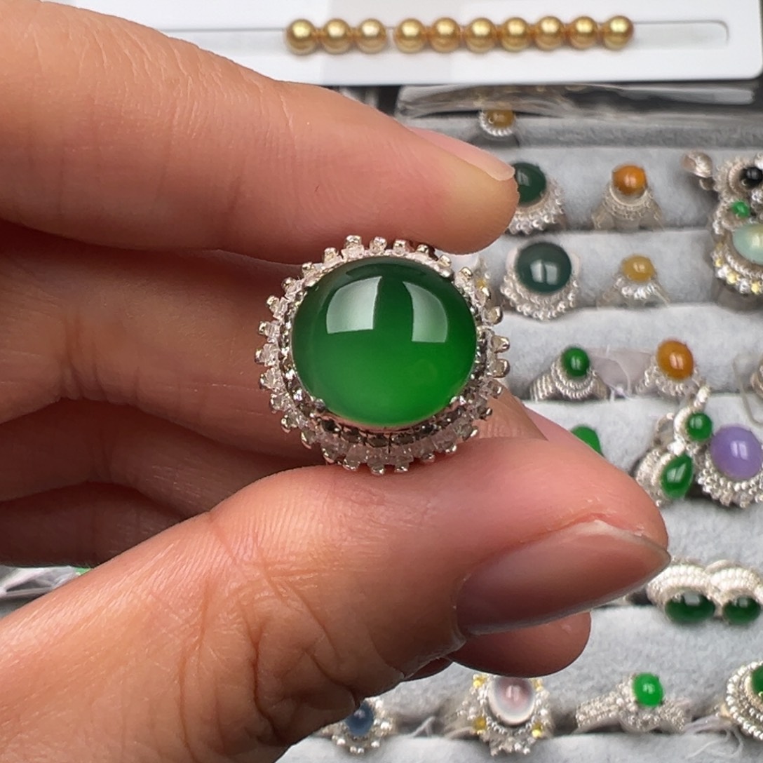 定制翡翠未镶嵌A货