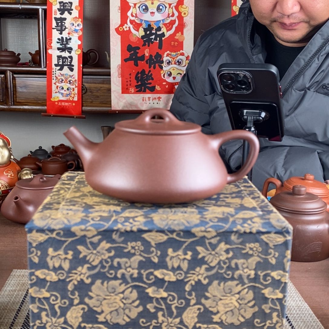 紫砂茶壶随**风宜兴紫砂工艺美术精品