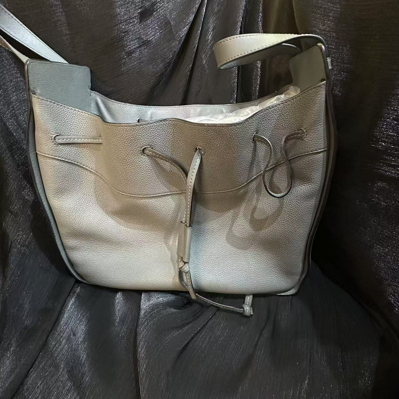 95新 LOEWE/罗意威 乱乱子中古/女士/单肩包/106001