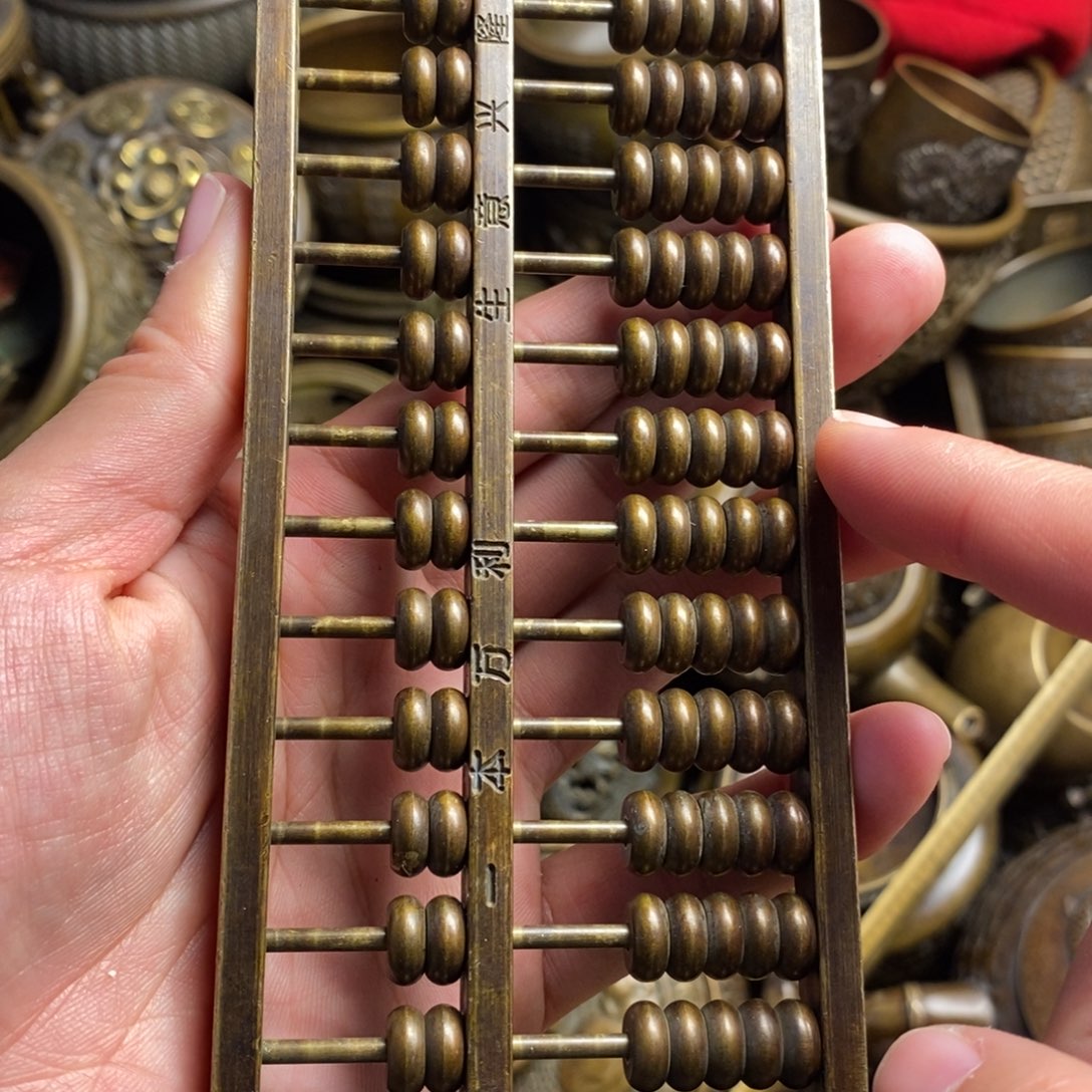 精美铜器做工精良