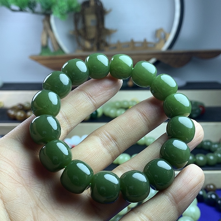 和田玉未镶嵌手串