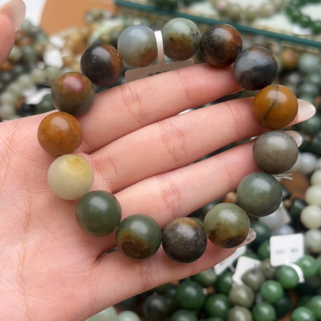 和田玉手串1206d拍一发一