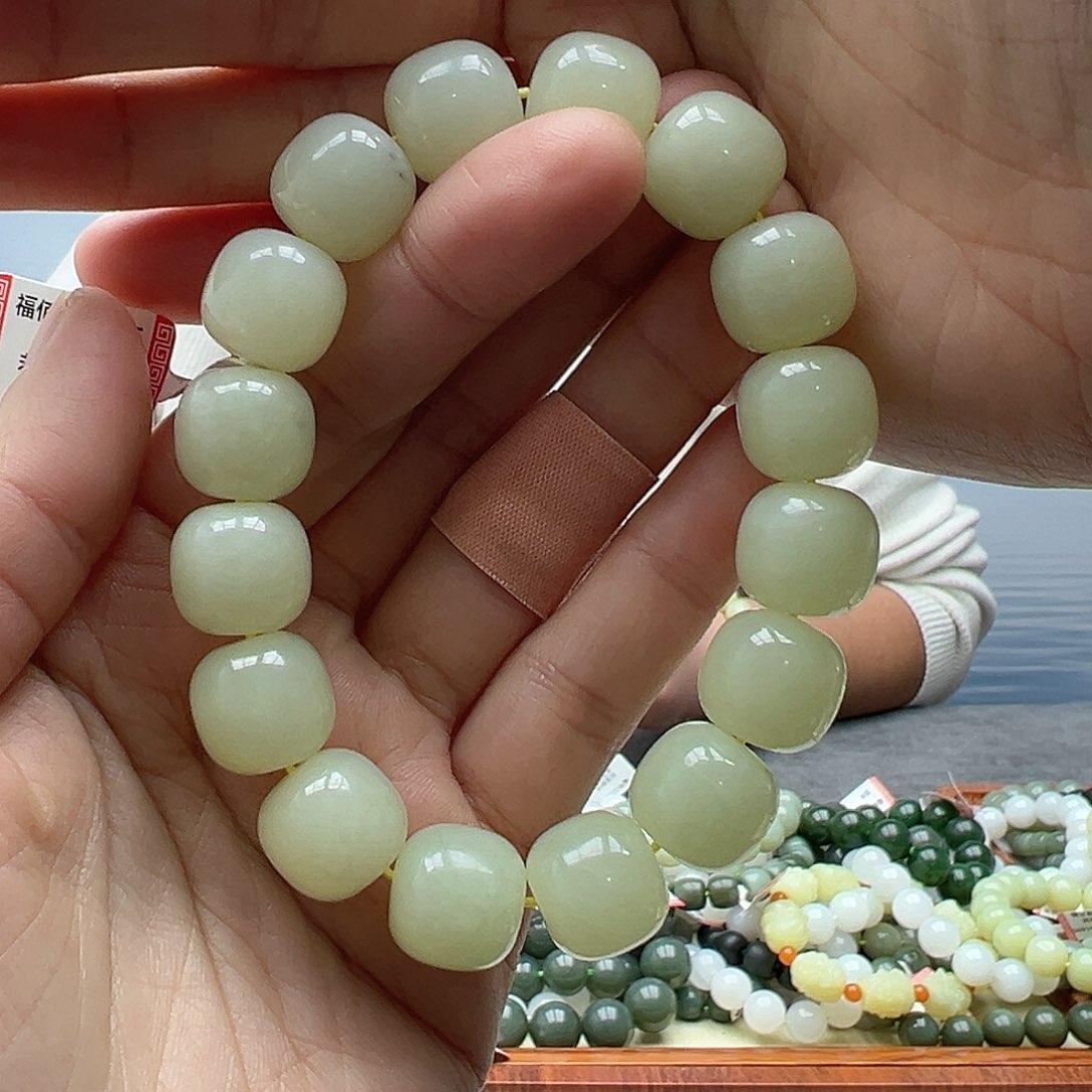 和田玉手串未镶嵌14黄口