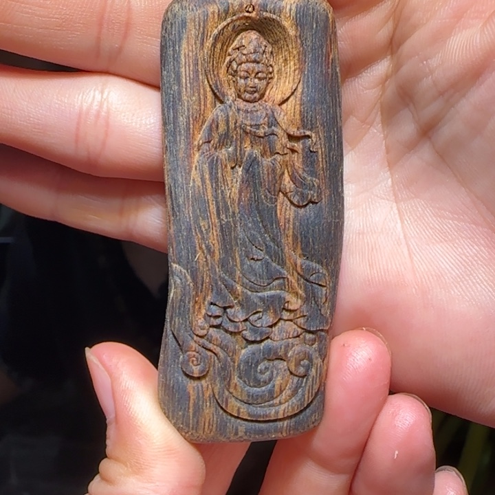 吊坠沉香蓝香吊坠12.2克