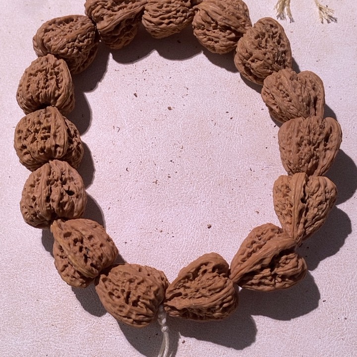 手串文玩核桃心***香…………