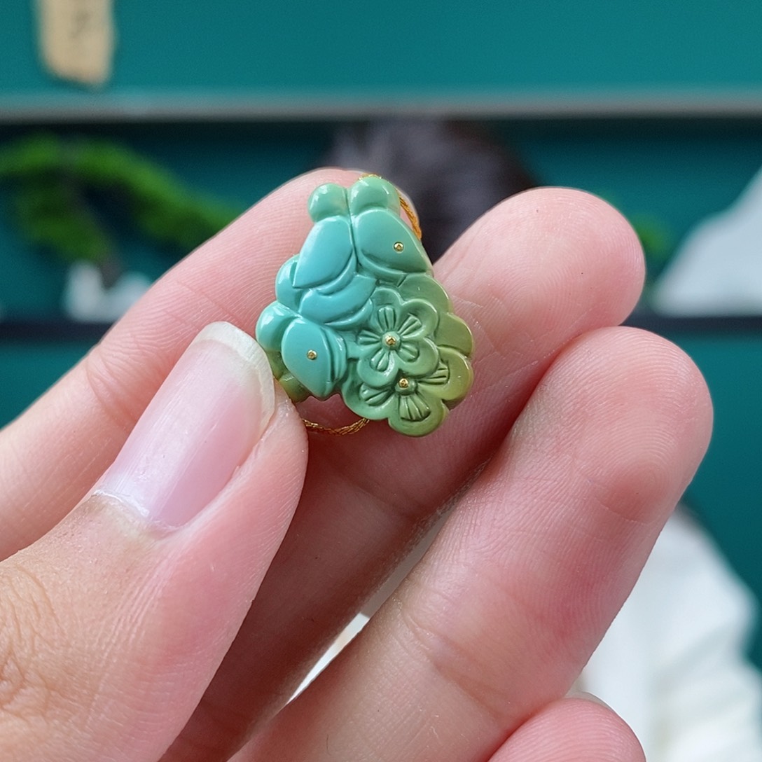 未镶嵌绿松石珠宝奇石