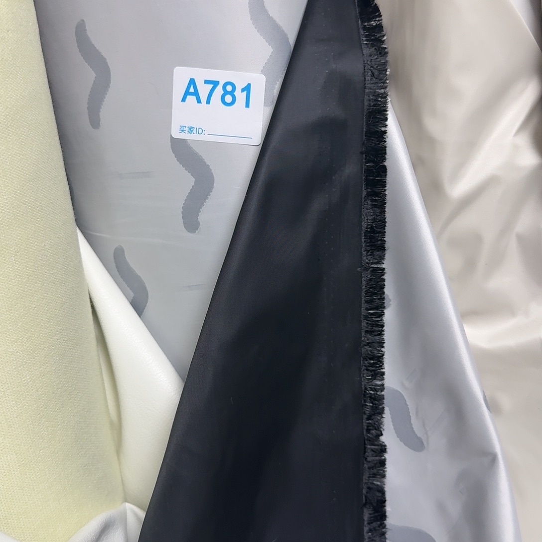 黑色羽绒服通道布12元3米781