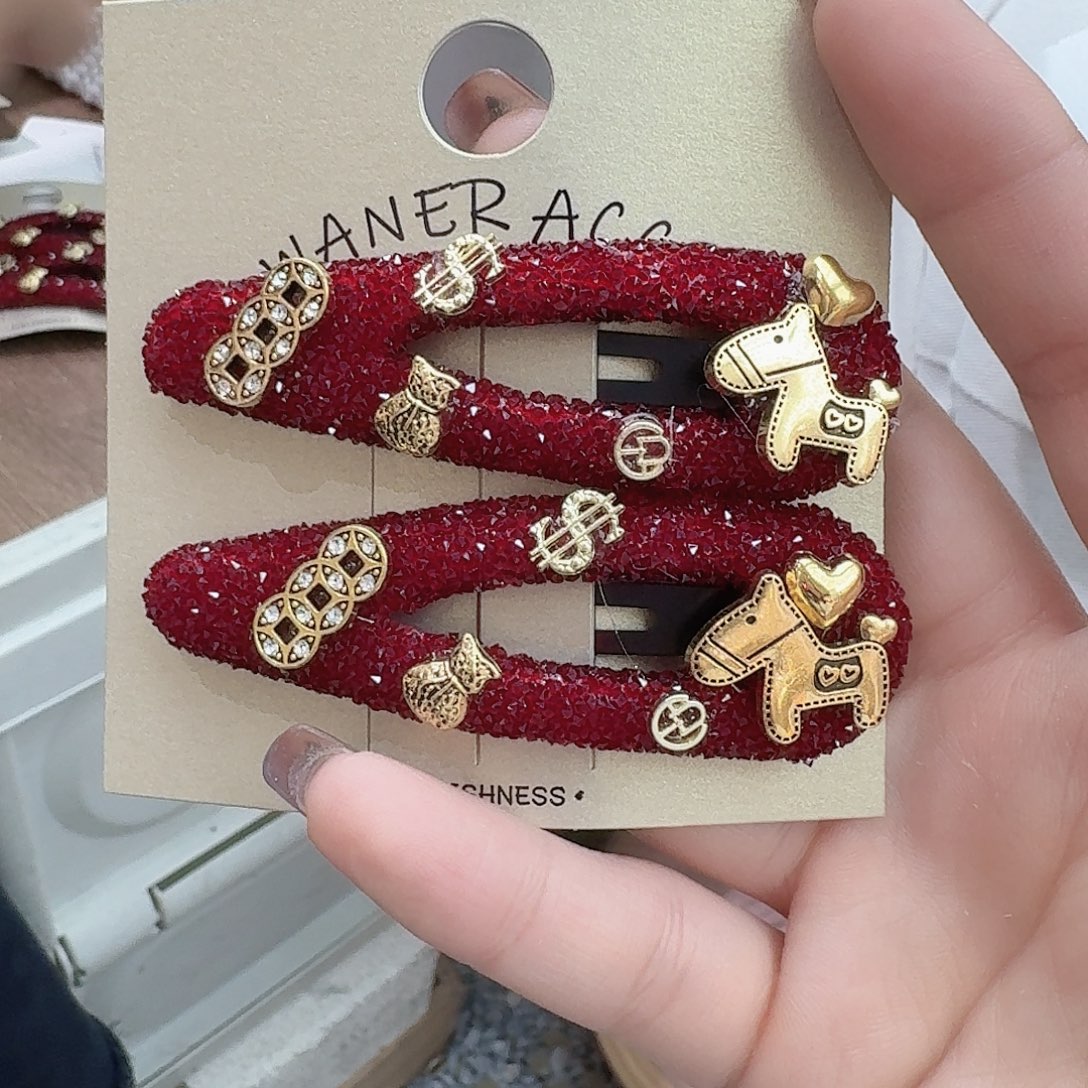 皮质铁合金水滴小马