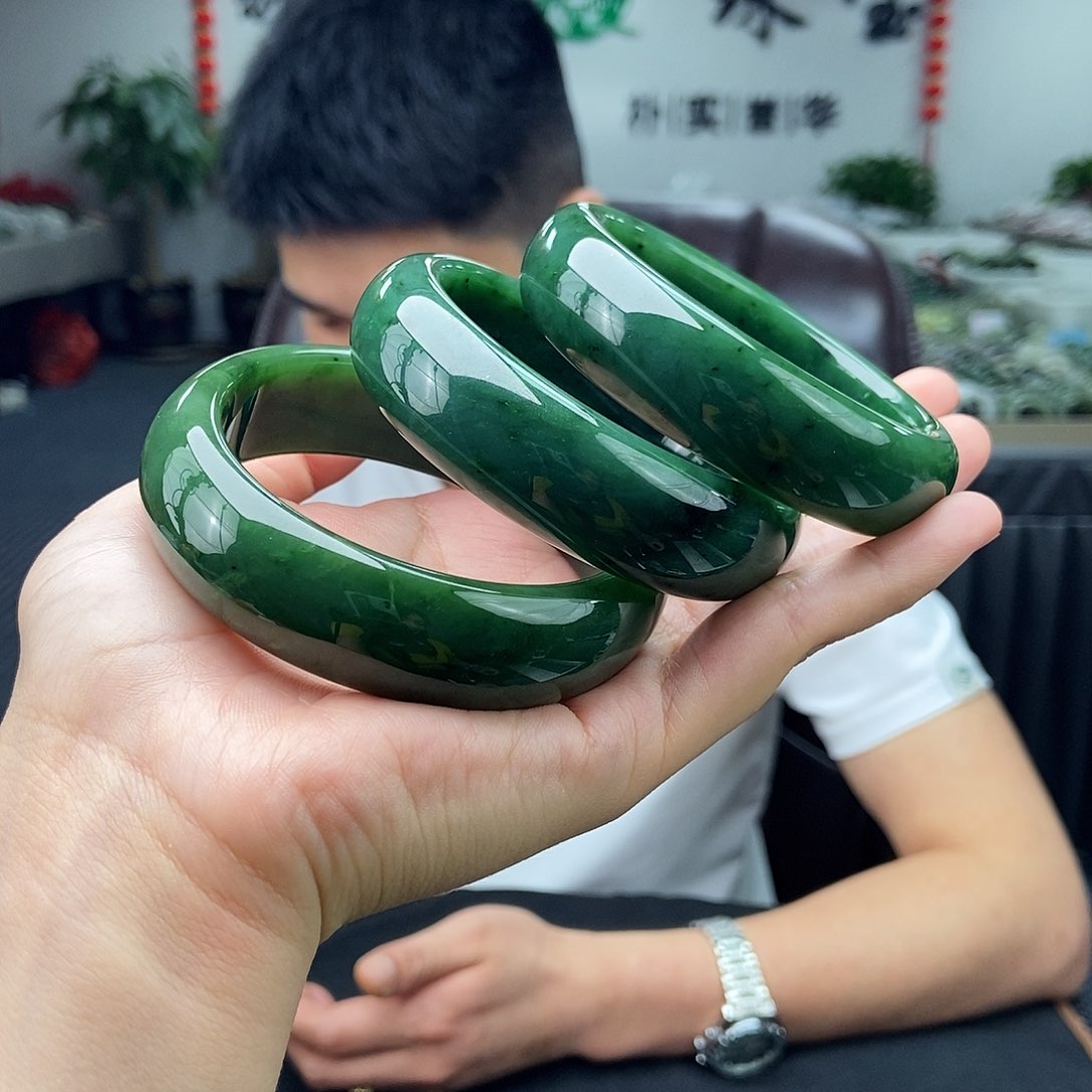 和田玉手镯未镶嵌57-59颜色多样性发拍一发一