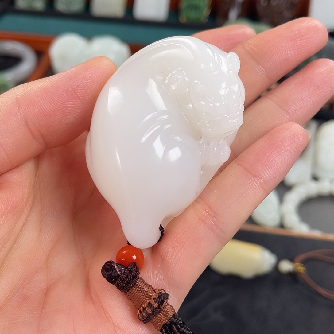 未镶嵌和田玉把件