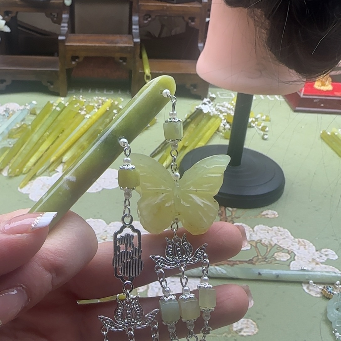 蛇纹石玉未镶嵌发饰