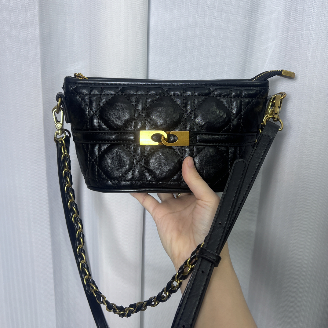 新疆包邮洋洋女包菱格链条小金豆