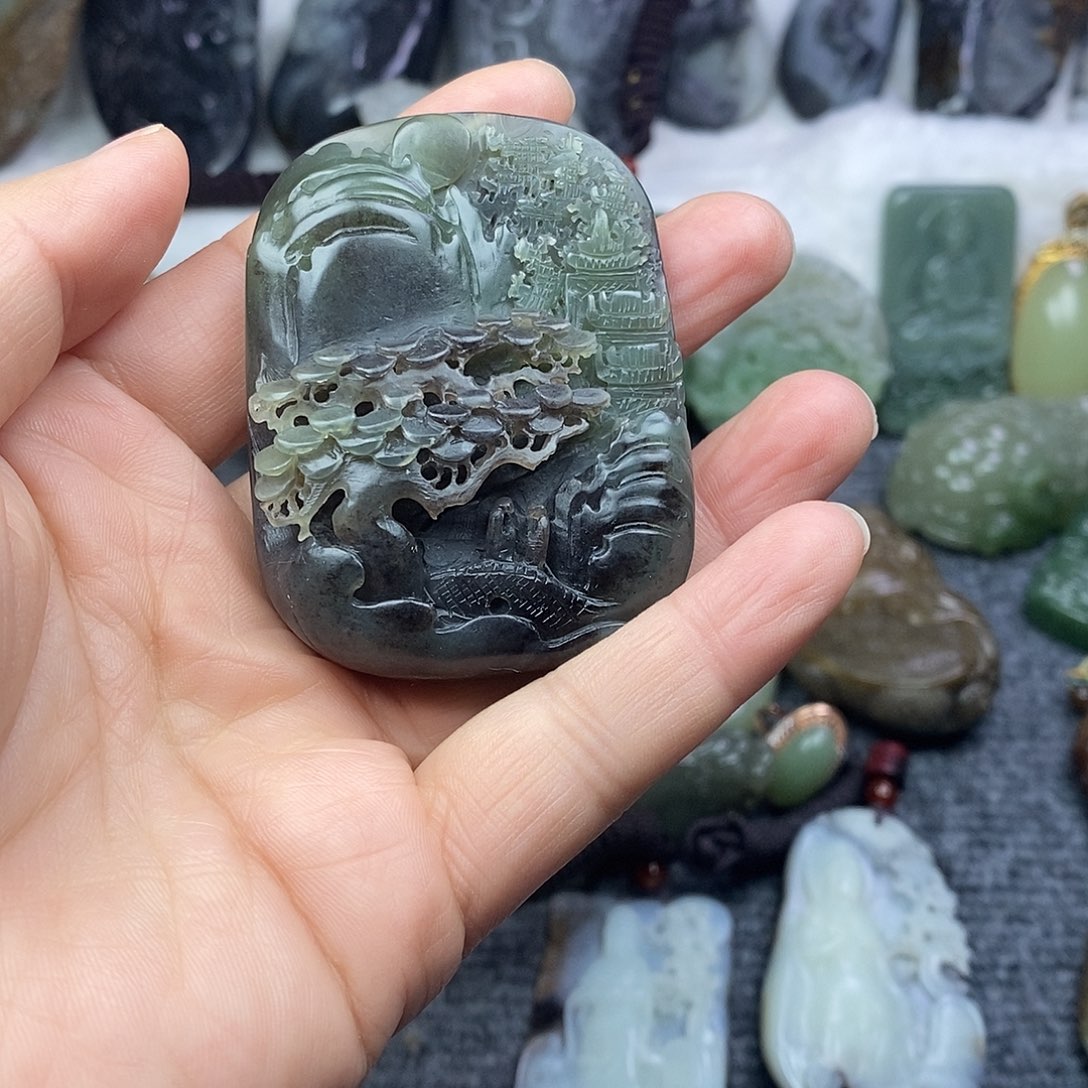 和田玉未镶嵌颈饰