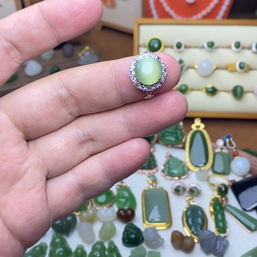 银S925镶嵌戒指和田玉玉*意