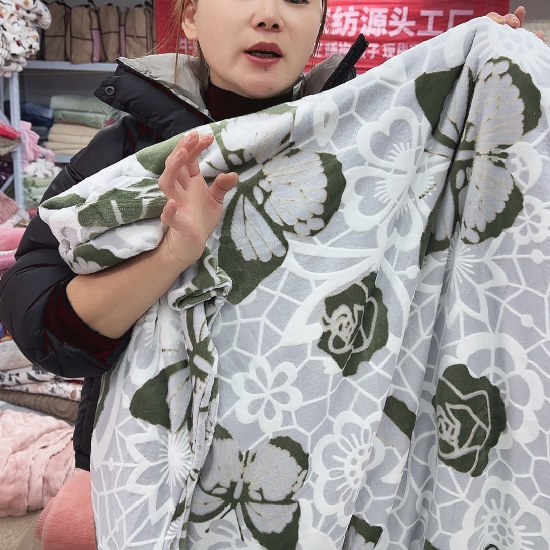 羊驼毛200.230云貂绒雕花被套