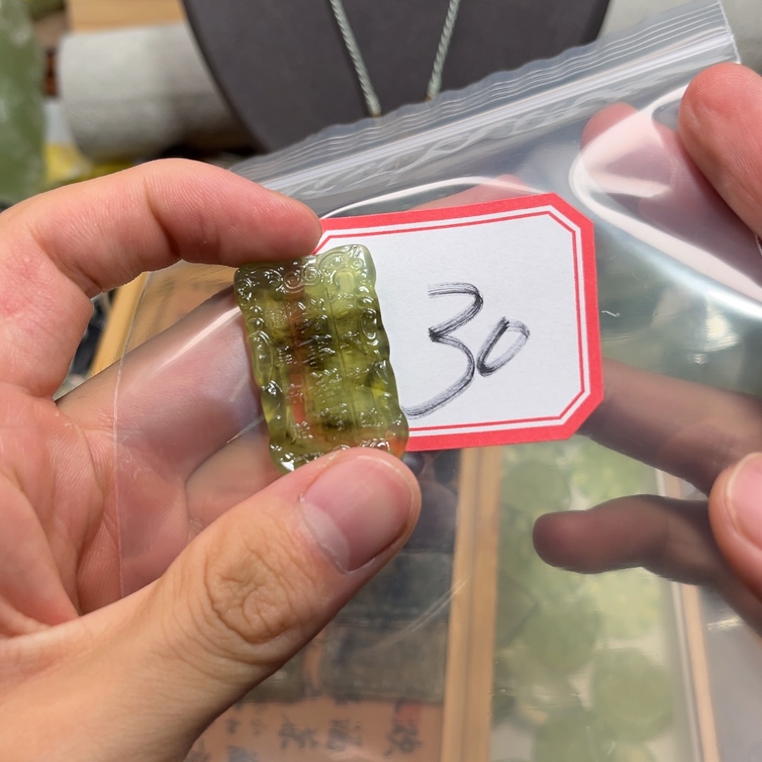 凤***歌合金蛇纹石玉颈饰