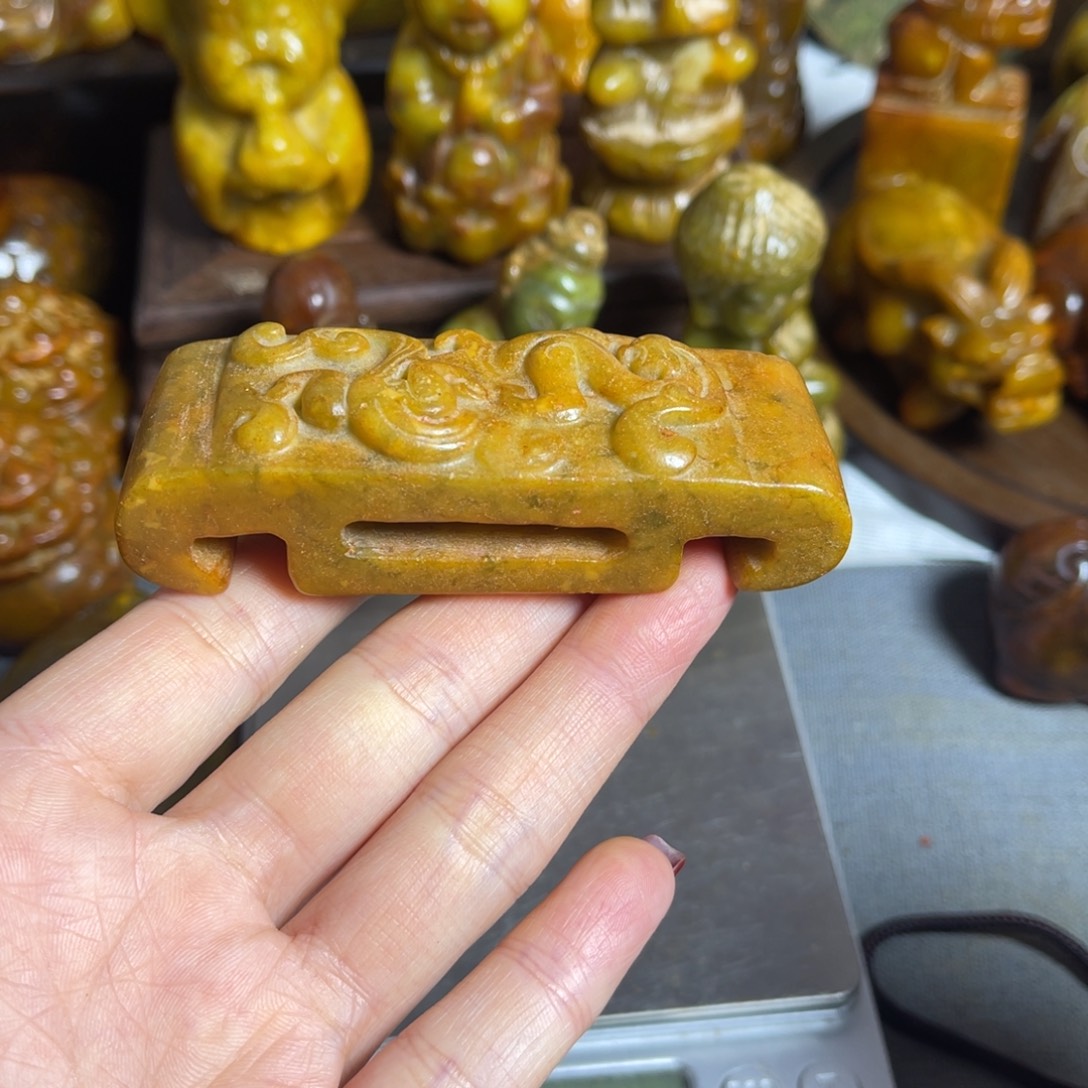 蛇纹石玉合金颈饰