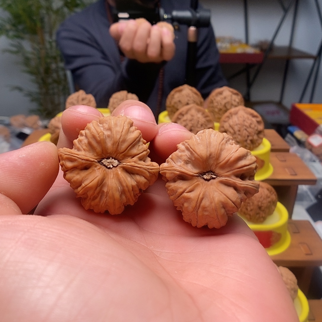 风***舟文玩核桃吊坠凹底体验对