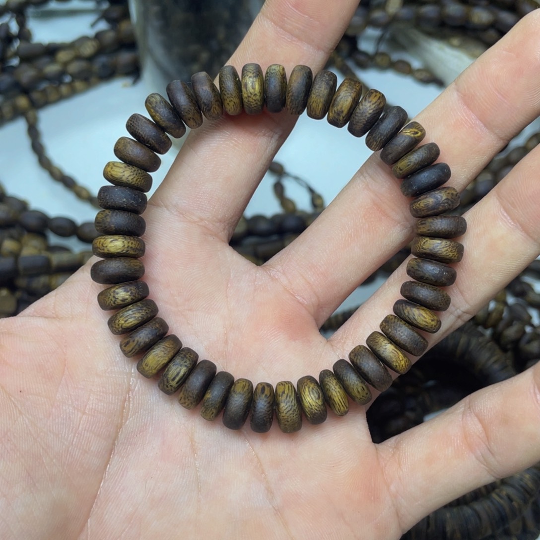 沉香碎屑沉香+1.0算盘单圈9克加