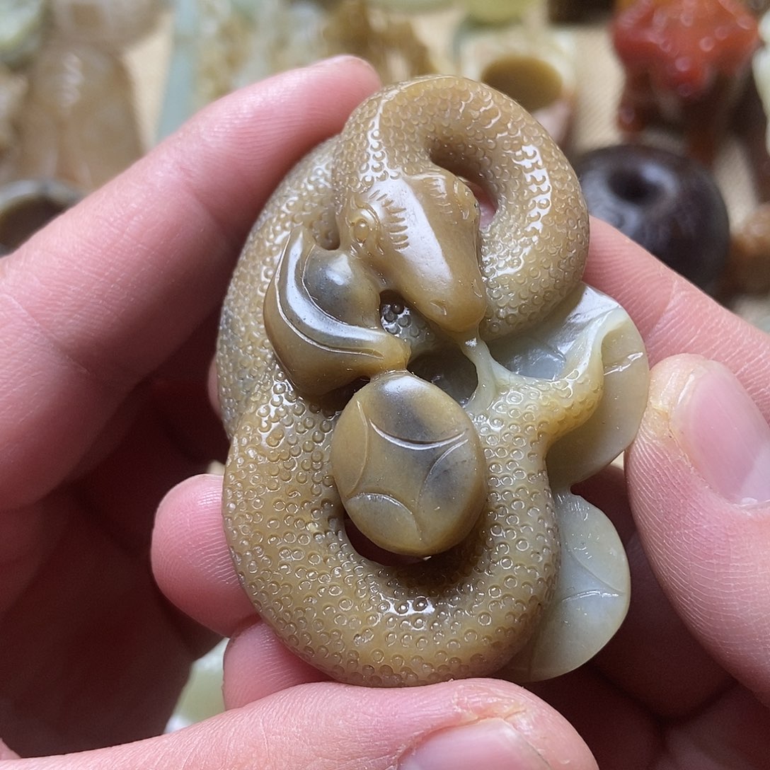 和田玉挂件未镶嵌