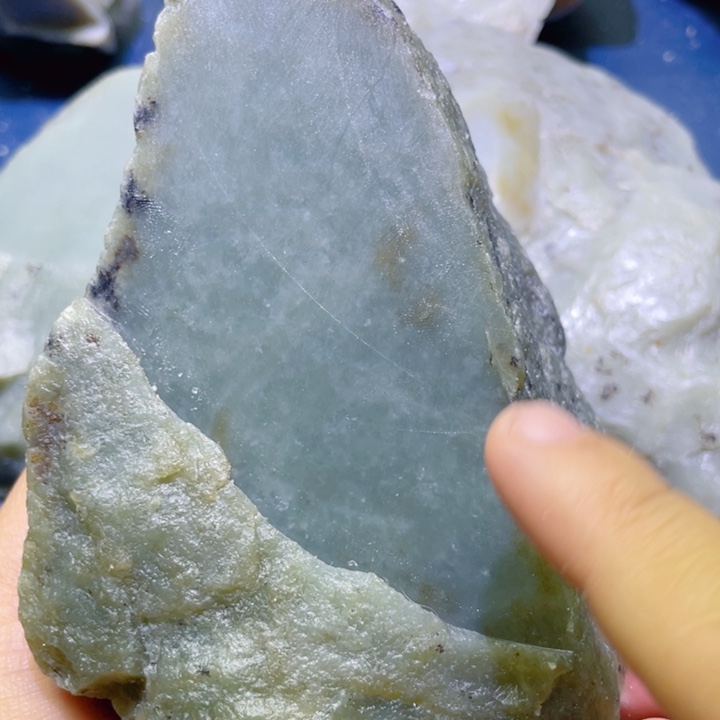 和田玉未镶嵌珠宝半成品