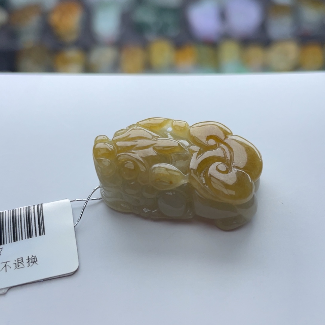 翡翠颈饰未镶嵌貔貅