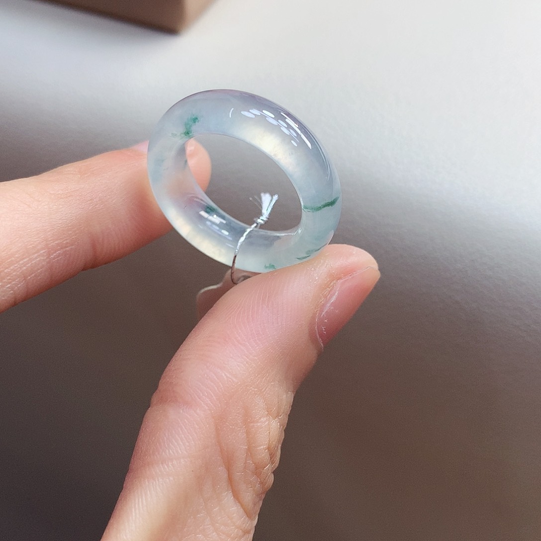 翡翠戒指未镶嵌10-11号