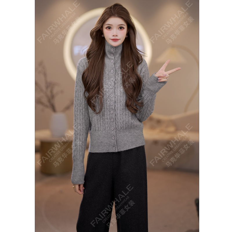 马克华菲女装秋冬时尚高领单排扣针织毛衣气质百搭休闲