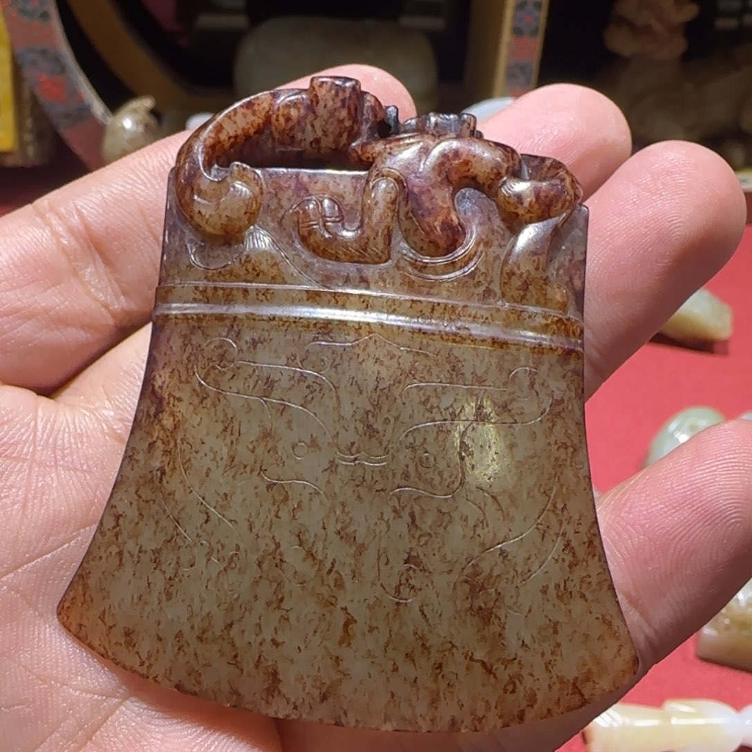 用***8和田玉未镶嵌颈饰