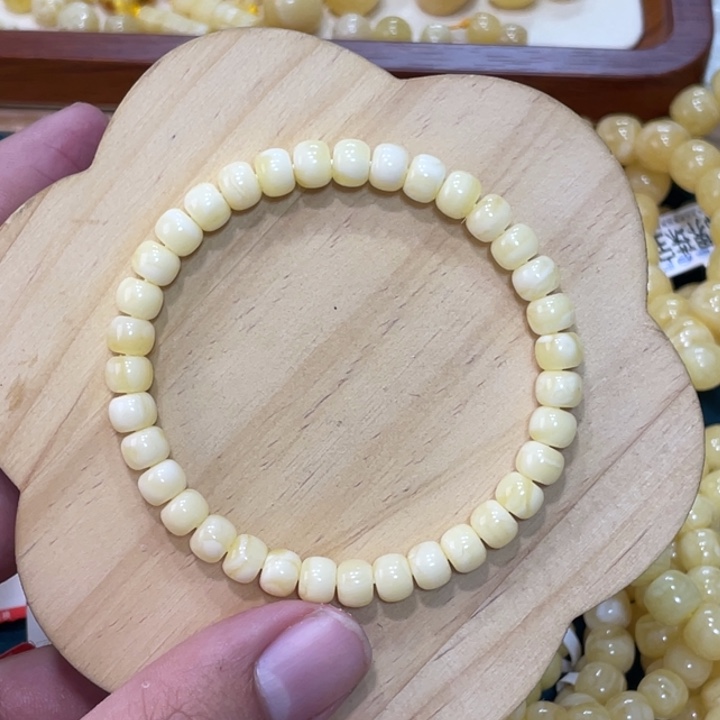 蜜蜡手链未镶嵌蜜蜡