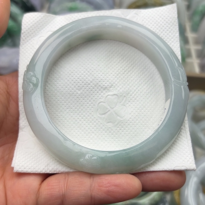 翡翠未镶嵌手镯60圈