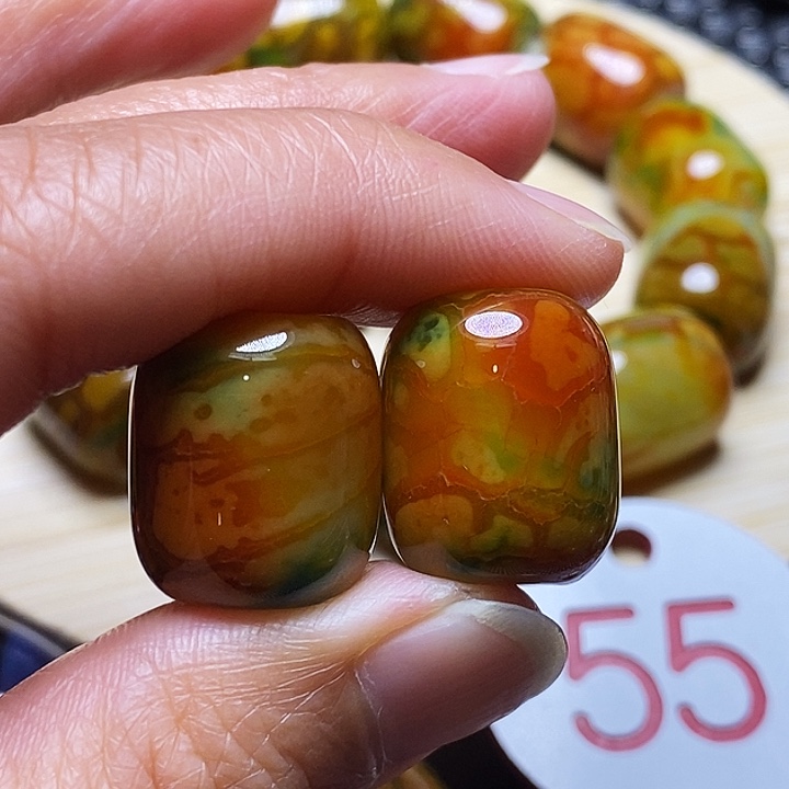 迎***光玛瑙/玉髓未镶嵌颈饰