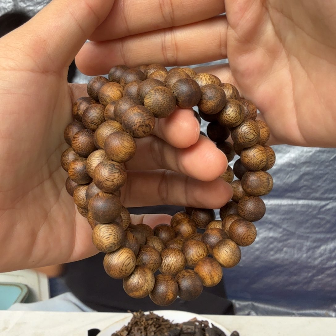 沉香碎屑沉香单圈1.0圆珠7克多样性发一条