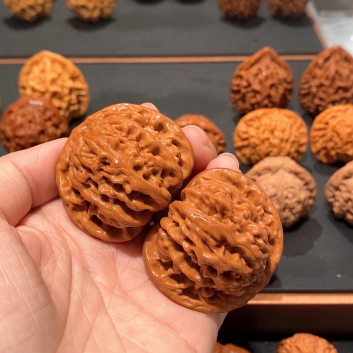 文玩核桃吊坠盘龙虎头1217