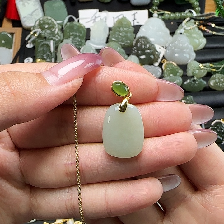 和田玉银S925镶嵌吊坠(赠链)