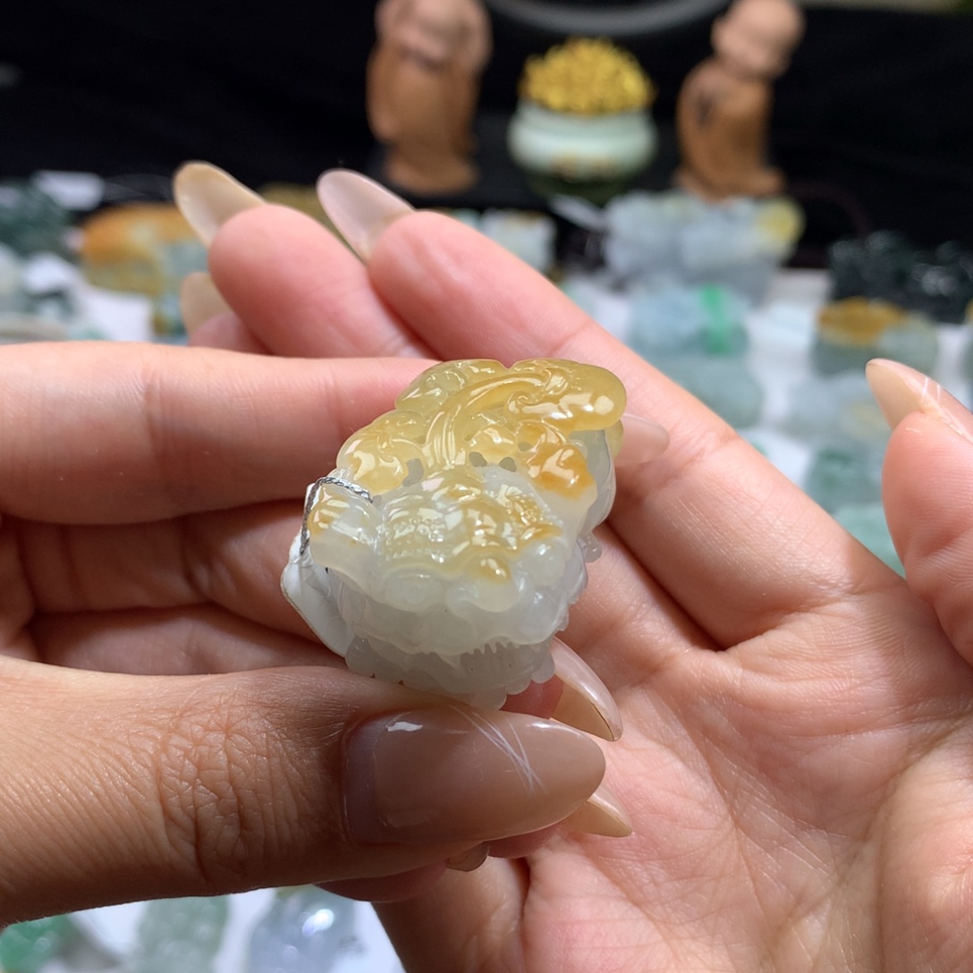 翡翠未镶嵌颈饰翡翠貔貅