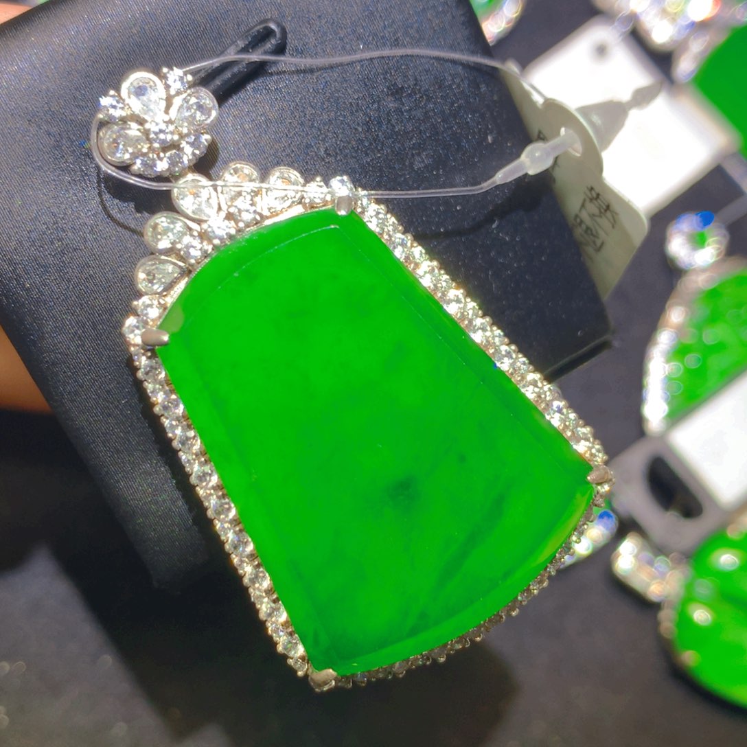 翡翠银S925镶嵌颈饰