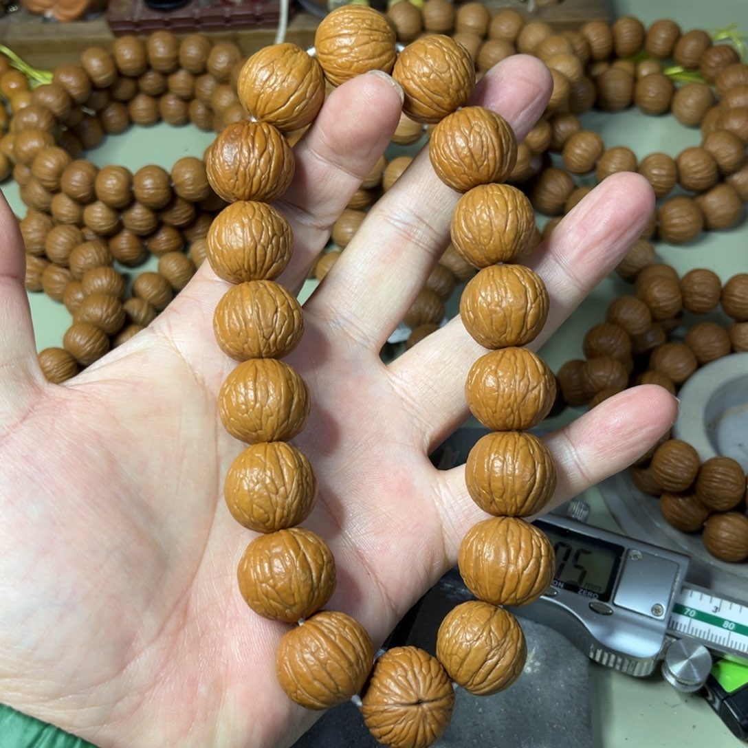 猴头核桃手串聚宝盆2.0手持