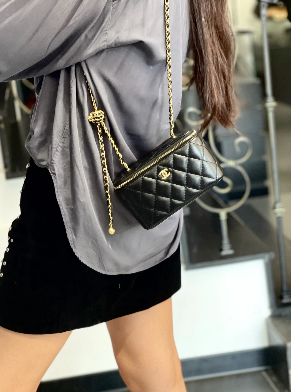 95新 Chanel/香奈儿 8921 黑金核桃金球长盒子斜挎包21