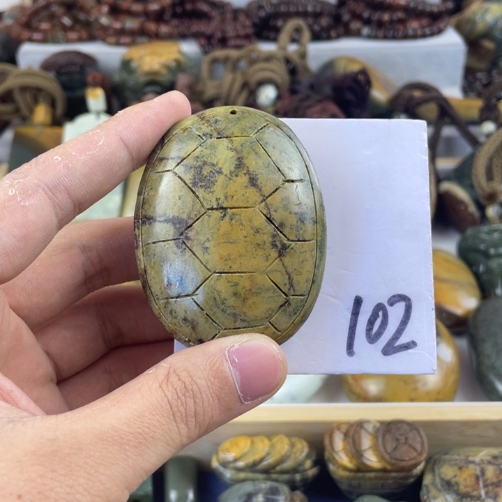 岫岩河磨玉（透闪石质玉）未镶嵌珠宝奇石