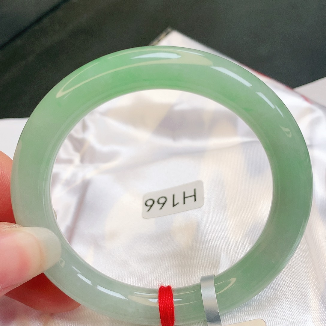 【闪购商品】翡翠手镯未镶嵌缅甸天然a货翡翠