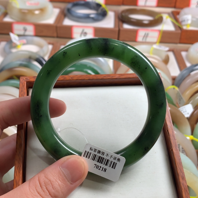 【闪购商品】和田玉手镯未镶嵌59.5