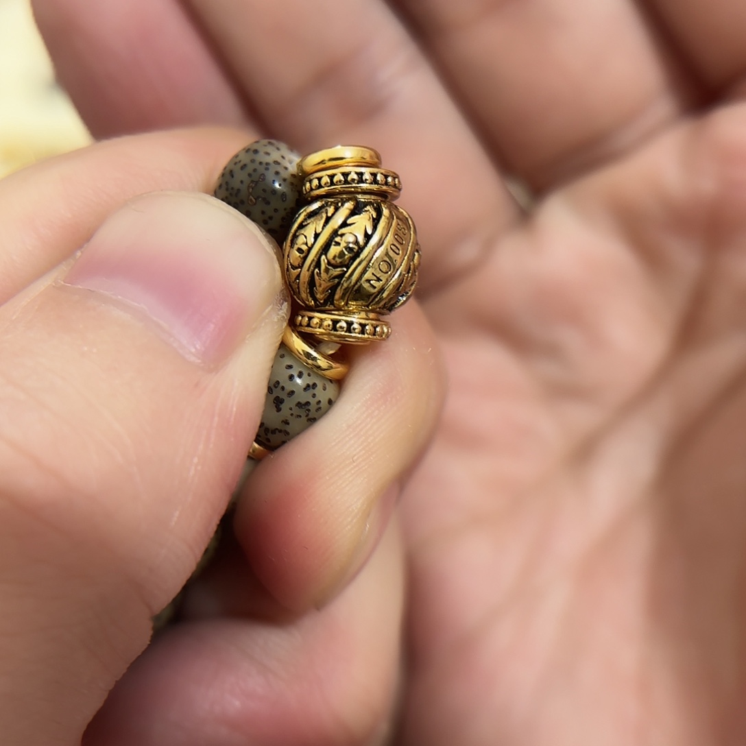 R***瑞12一套凯旋配饰轴啊啊啊