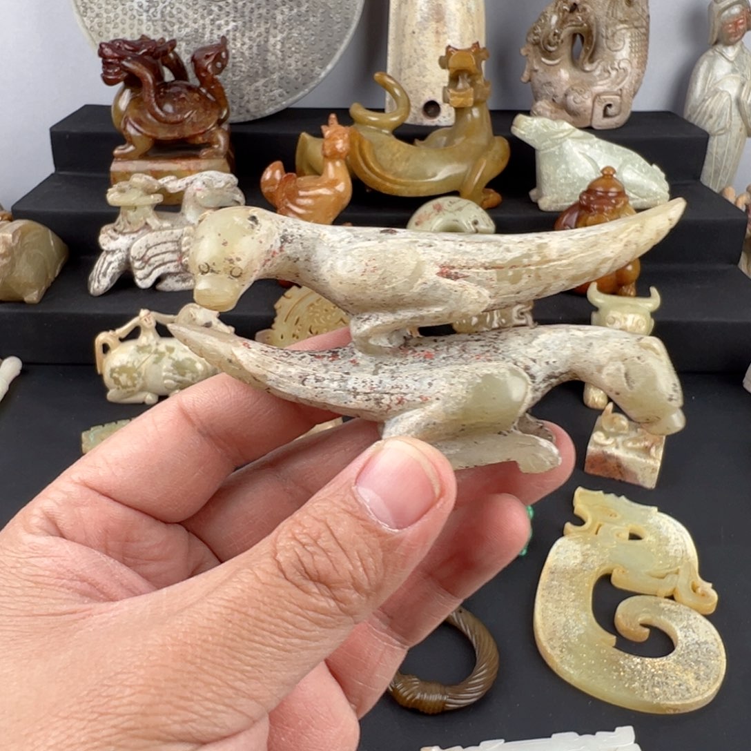 和田玉挂件未镶嵌好**荐