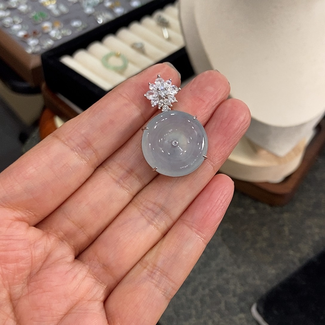 吕****翡翠银S925镶嵌吊坠(不含链)吊坠
