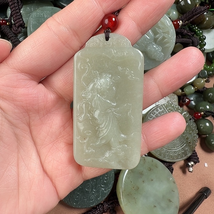 和田玉颈饰未镶嵌