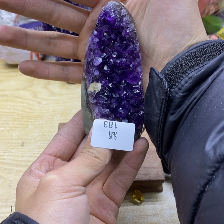 水晶大型摆件（非配饰）未镶嵌