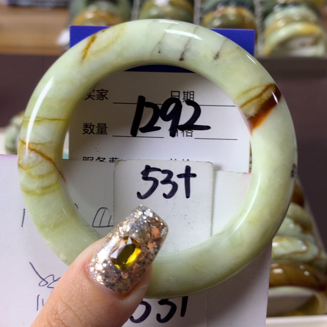 蛇纹石玉手镯未镶嵌1292