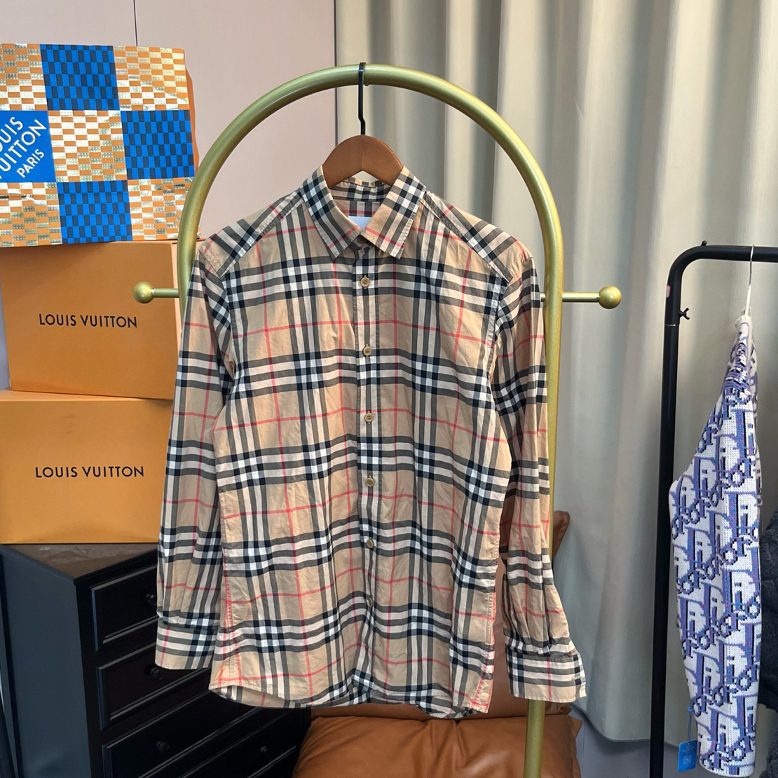 99新 BURBERRY/博柏利 棕色经典格纹衬衫 s码 
